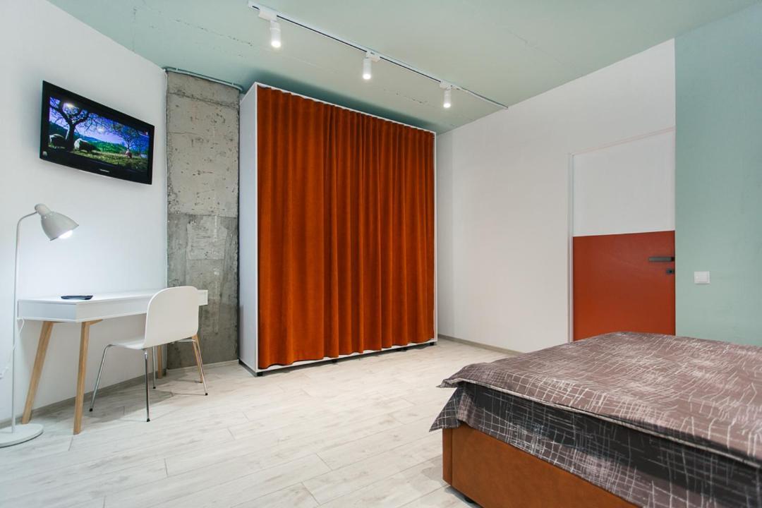 Vip Apartmen Loft Sumy Luaran gambar